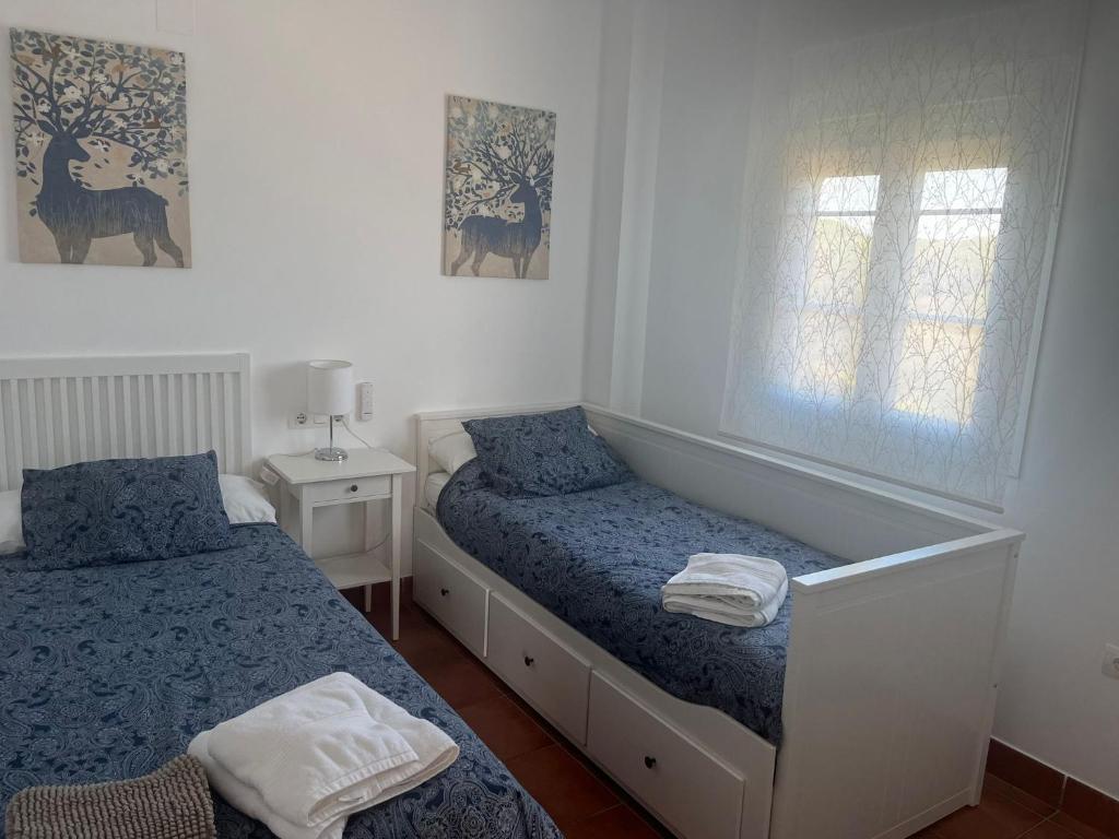 Zdjęcie z galerii obiektu Chalet con piscina en Novo Sancti Petri w mieście Chiclana de la Frontera