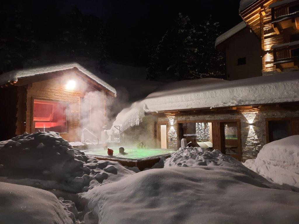Hotel del Bosco v zimě
