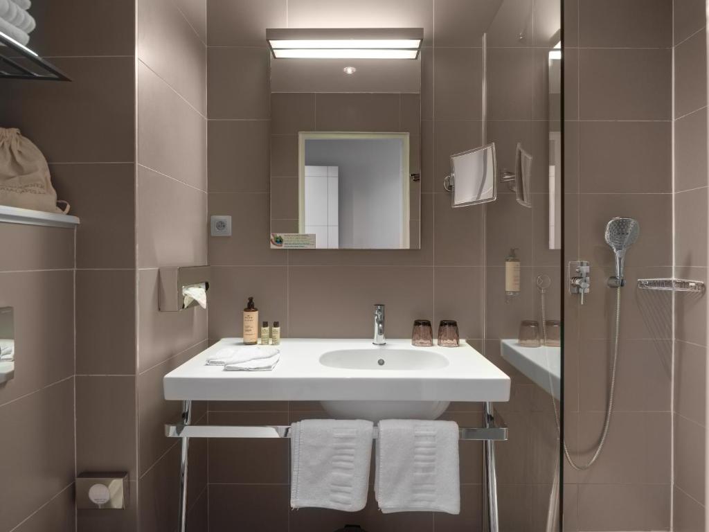 Hotel Le Mareuil - Resim 17