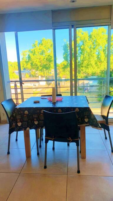 MONOAMBIENTE 2 o 3 personas