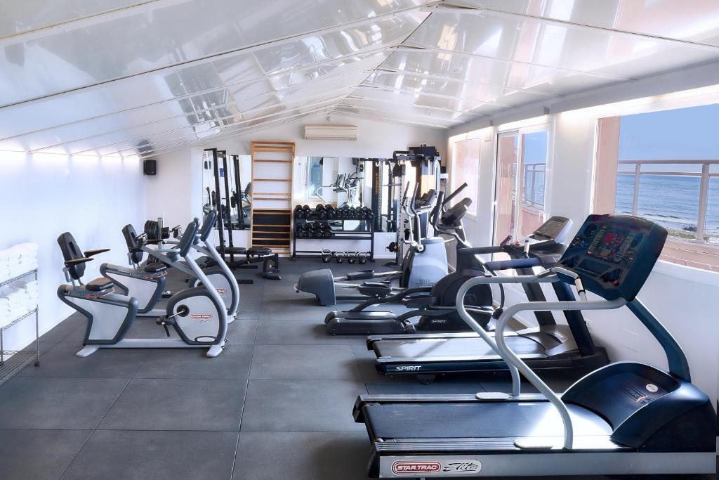Fitness centrum a/nebo fitness zařízení v ubytování Sunway Playa Golf & Spa Sitges