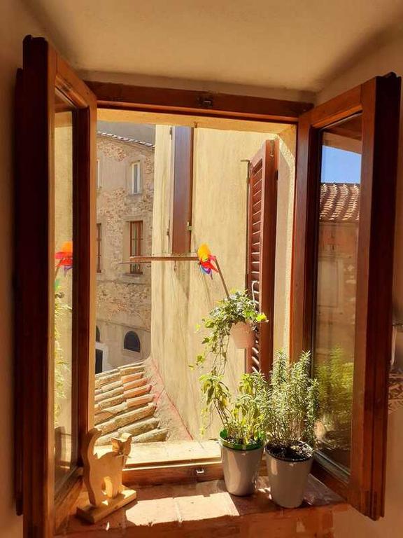Fotografie z fotogalerie ubytování Romantic & Charming appartamento in centro storico Cuore di Toscana v destinaci Monterotondo