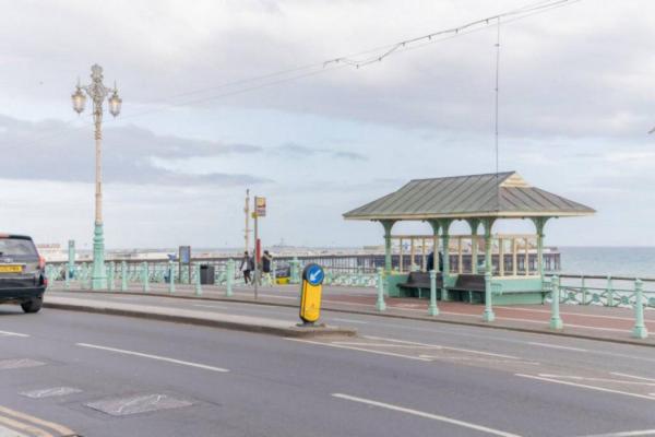 FLASH SALE Brighton City Centre Seafront 1 Bedroom Flat BN121AMID - One-Bedroom Apartment