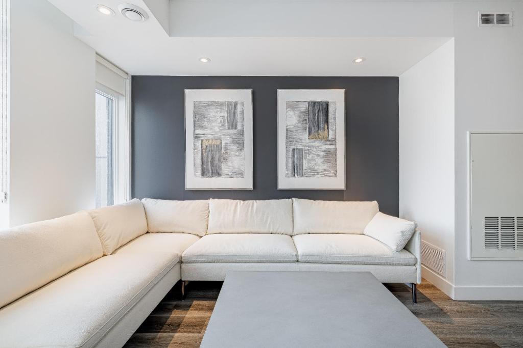 Posezení v ubytování Westview Luxury Suites