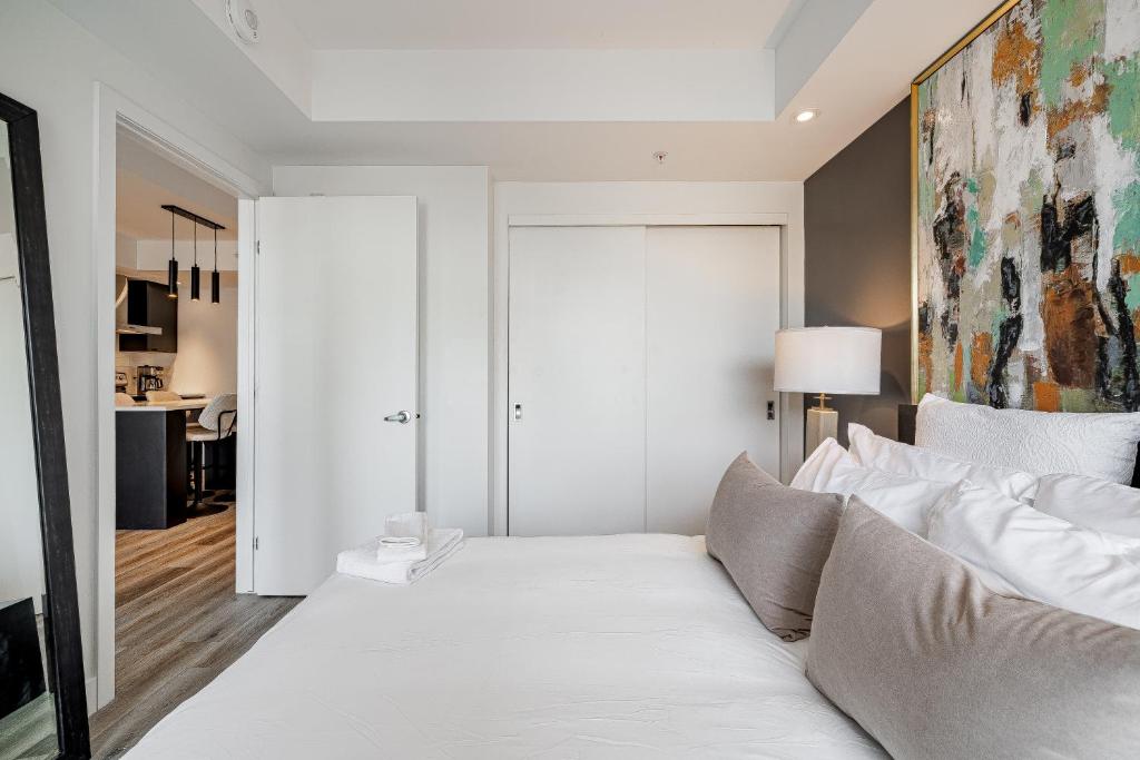 Westview Luxury Suites - Resim 24