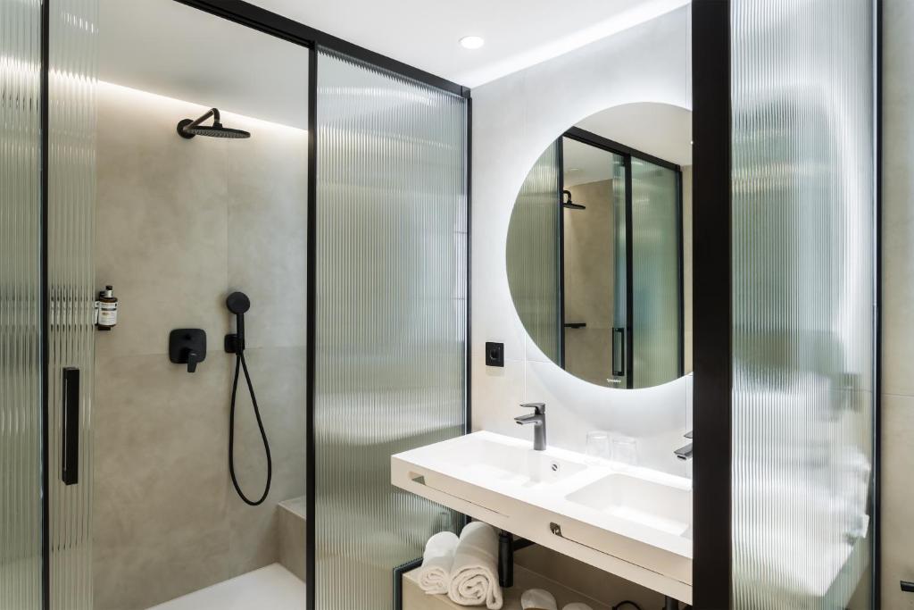 Royal Ramblas - Resim 23