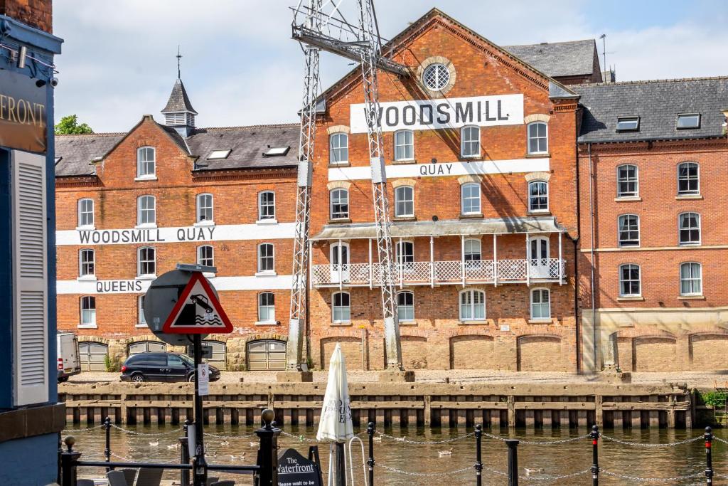 30 Woodsmill Quay - One-Bedroom Apartment