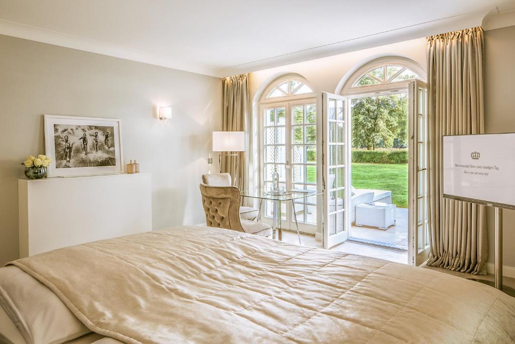 Villa Contessa - Luxury Spa Hotels - Deluxe Suite With Spa Bath