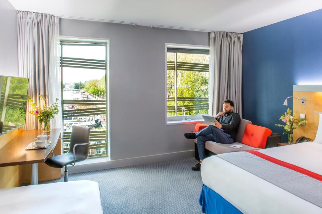 Holiday Inn Express Paris-Canal De La Villette by IHG - Resim 25