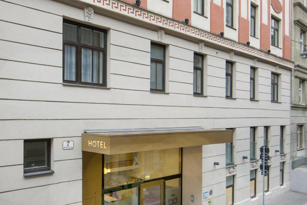 Budova, kde se hotel nachází