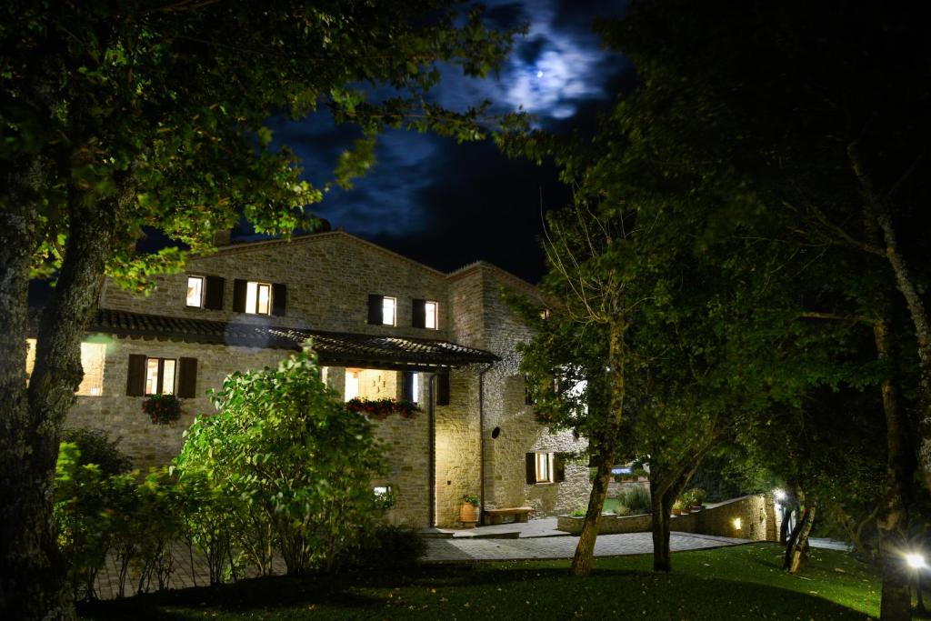 Zahrada ubytování Stunning villa with pool, Jacuzzi and wonderful view