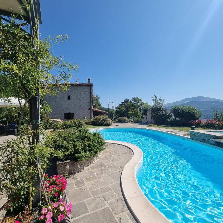 Bazén v ubytování Stunning villa with pool, Jacuzzi and wonderful view nebo v jeho okolí