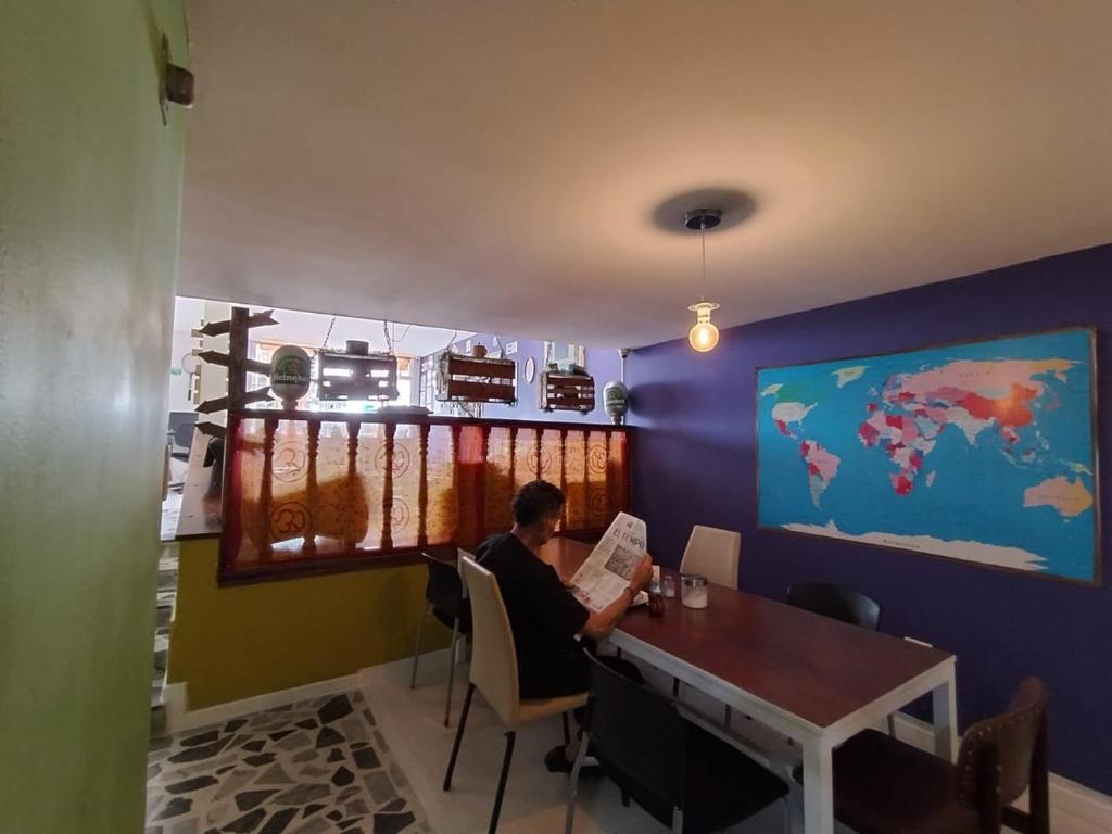 Posezení v ubytování ZIPA HOSTEL