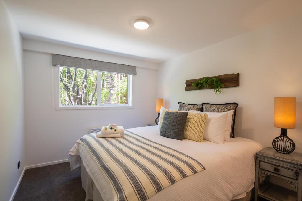 Hillside Villa 1- Walk To Town- AC- Free Parking - Resim 7