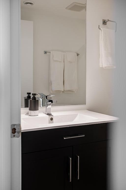 Fotografie z fotogalerie ubytování Westview Luxury Suites v destinaci Ottawa