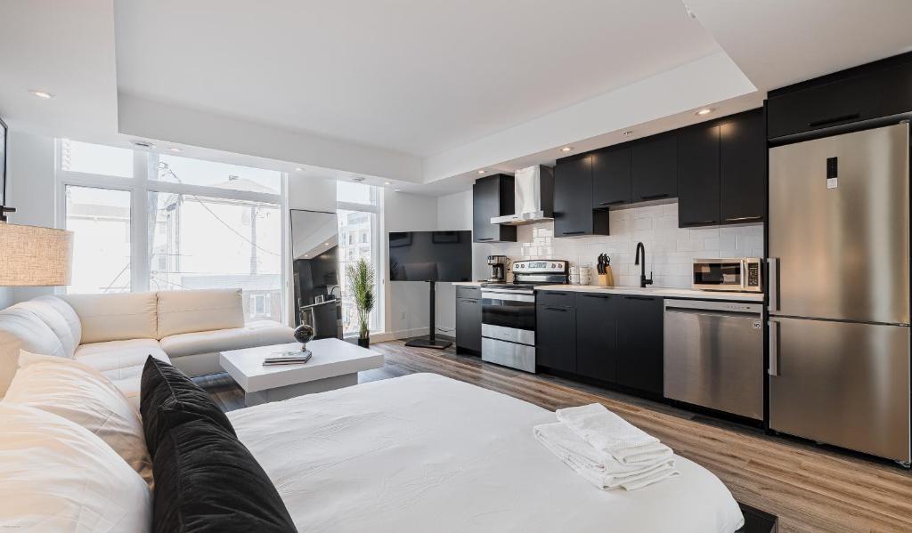 Westview Luxury Suites - Resim 30