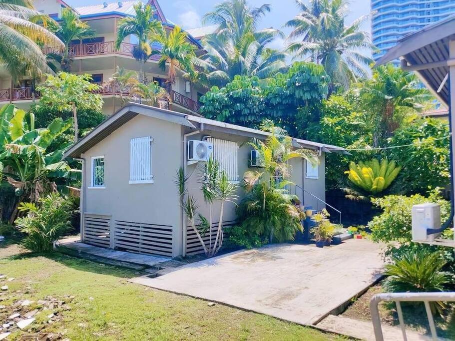Zahrada ubytování Guesthouse in Suva