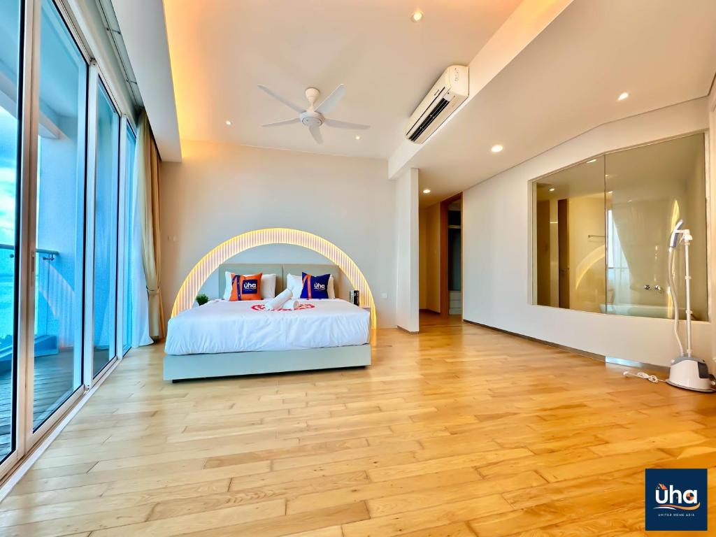 Katil atau katil-katil dalam bilik di PineTree Puteri Harbour by RR JBcity