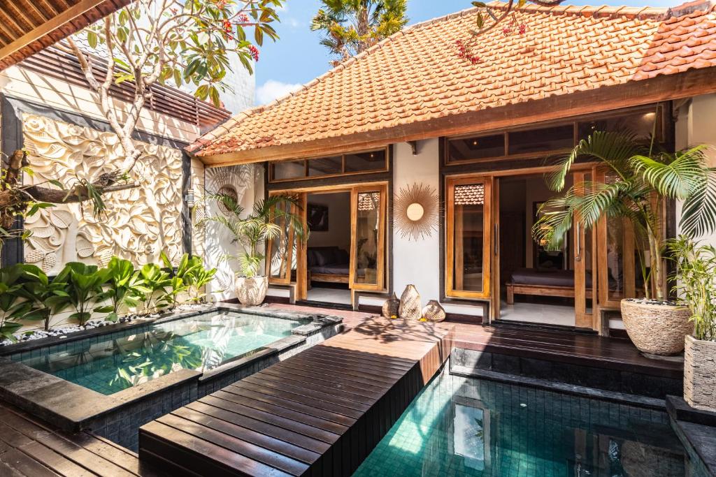 Hồ bơi trong/gần PROMO DEAL Sweet Unique Hidden Gem 2 BD Villa - CONSTRUCTION NEARBY