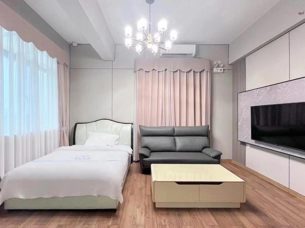 广州沃家国际公寓 - Triple Habitación Con Balcón