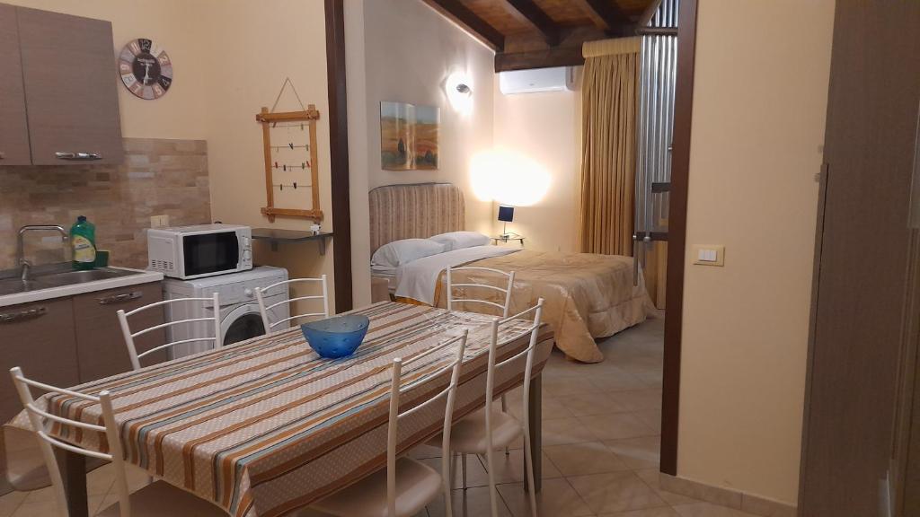 I Faraglioni Comfort Rooms - Studio Apartment With Sea View