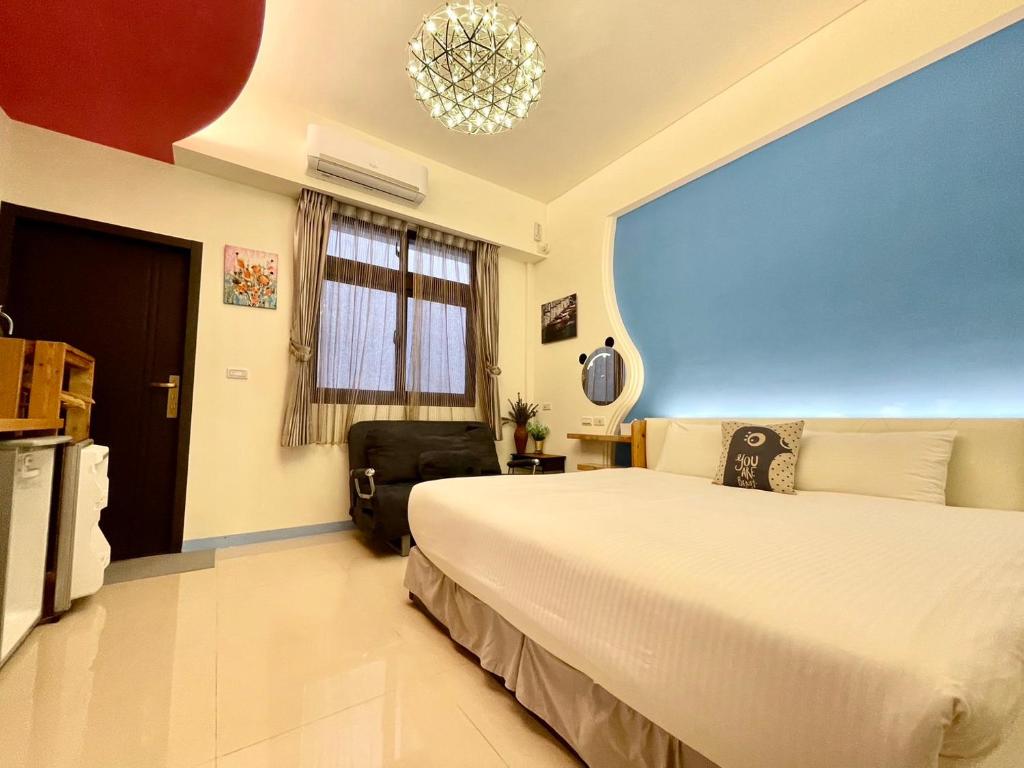 Love's World B&B - Standard King Room