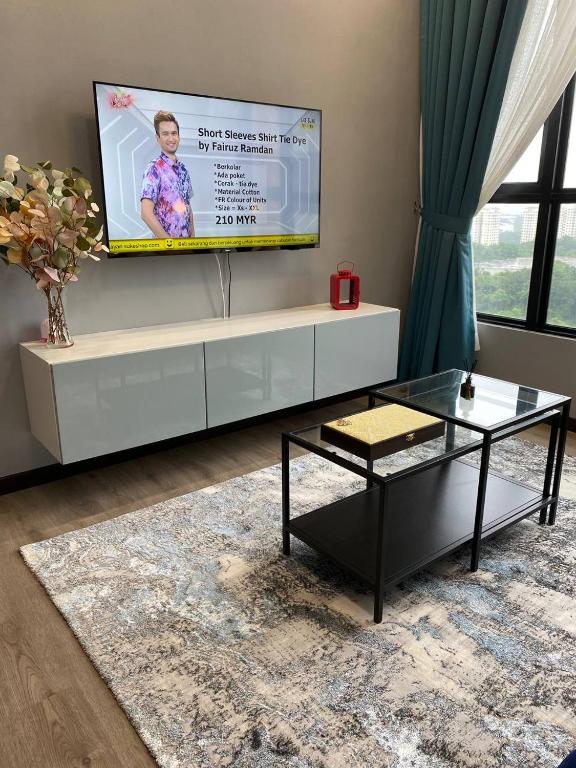 TV a/nebo společenská místnost v ubytování The Twelve Putrajaya