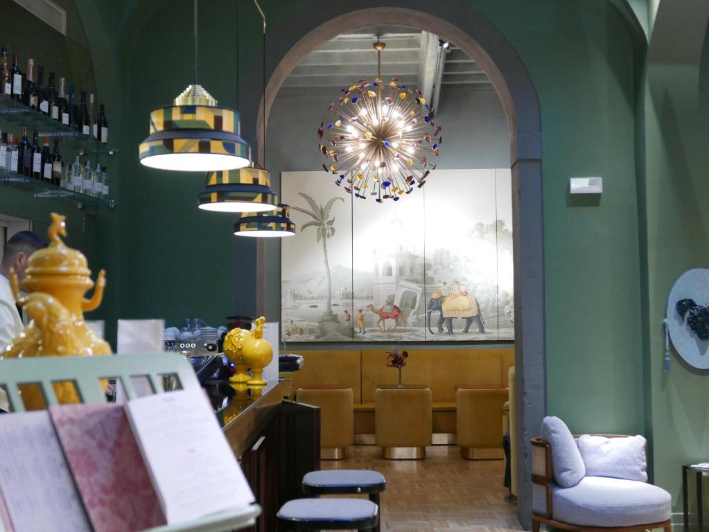 Hotel Number Nine - Resim 45