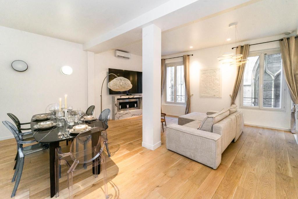 Et opholdsområde på Pick A Flat's Apartment in Notre-Dame de Paris - Rue Saint-Séverin
