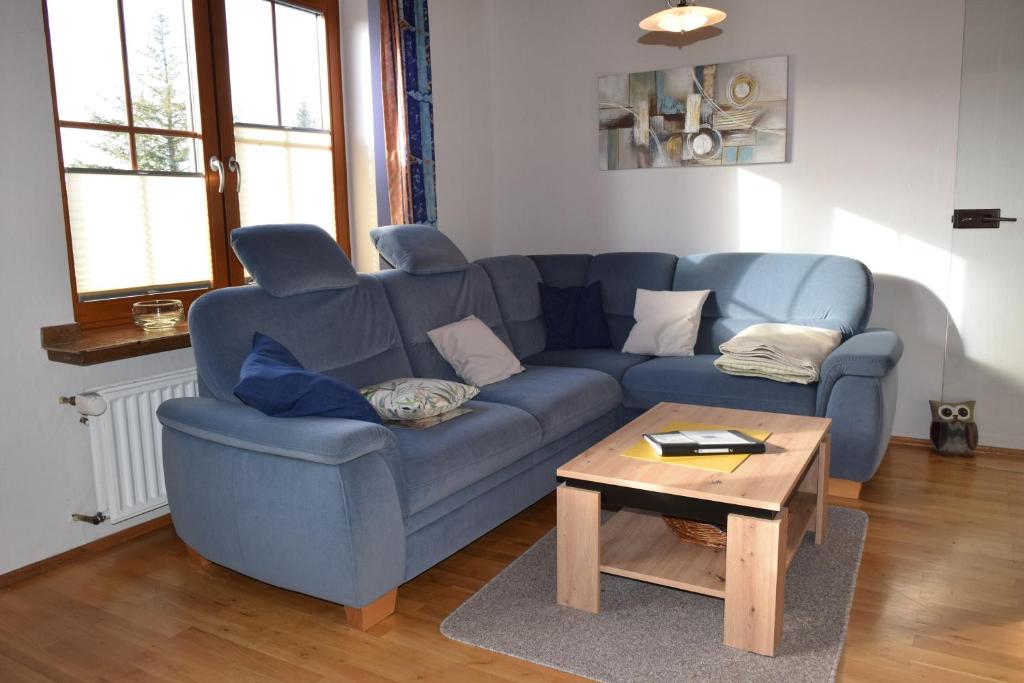 Posezení v ubytování Ferienwohnung Kellerwald