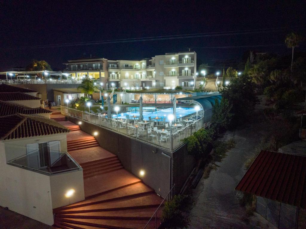 Bazén v ubytování Panorama Resort nebo v jeho okolí