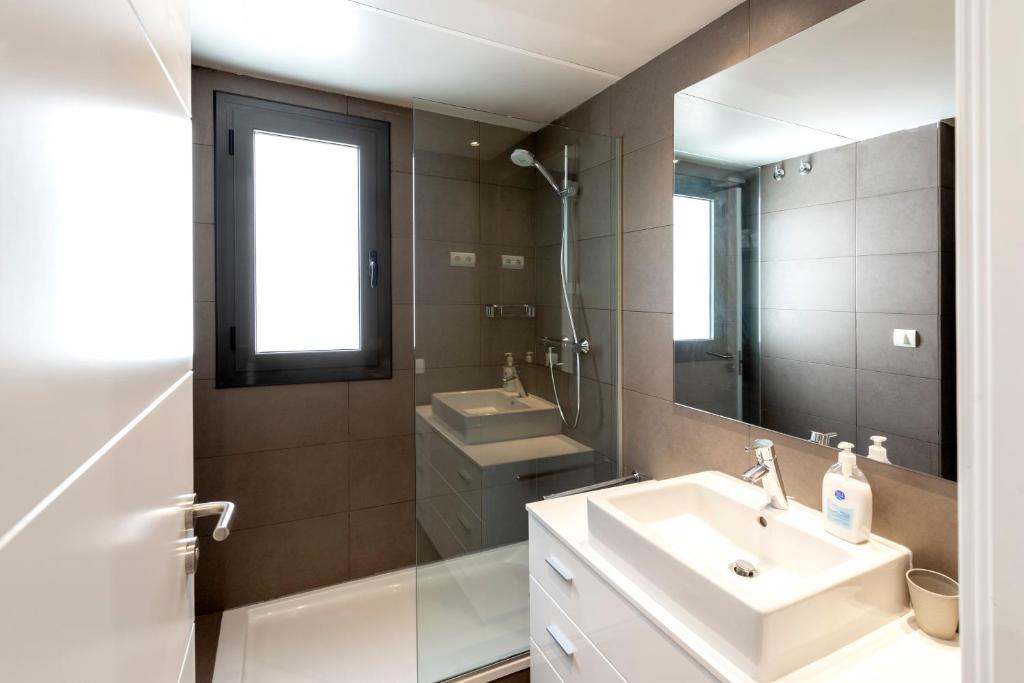 Espais Blaus Apartments - 11