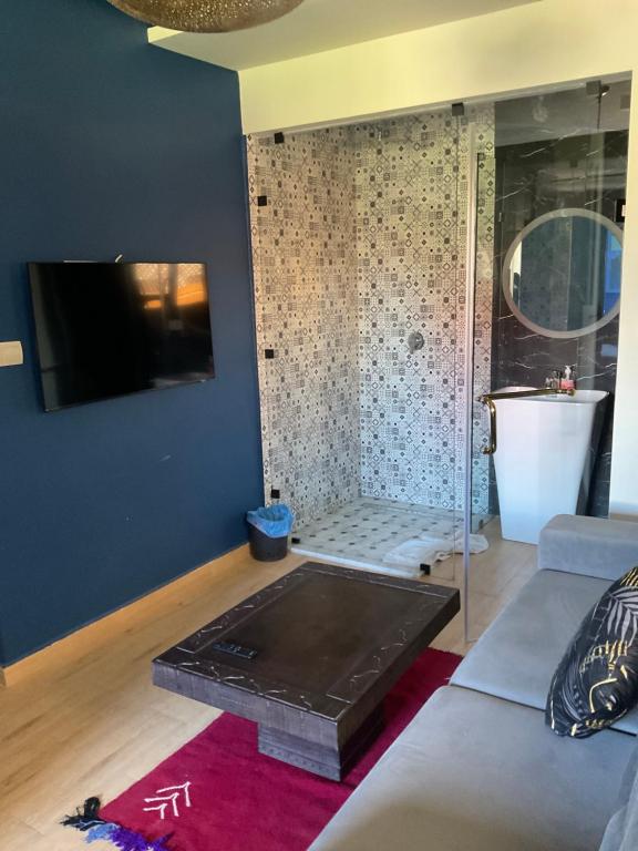Posteľ alebo postele v izbe v ubytovaní Playa Del Sol Surf House