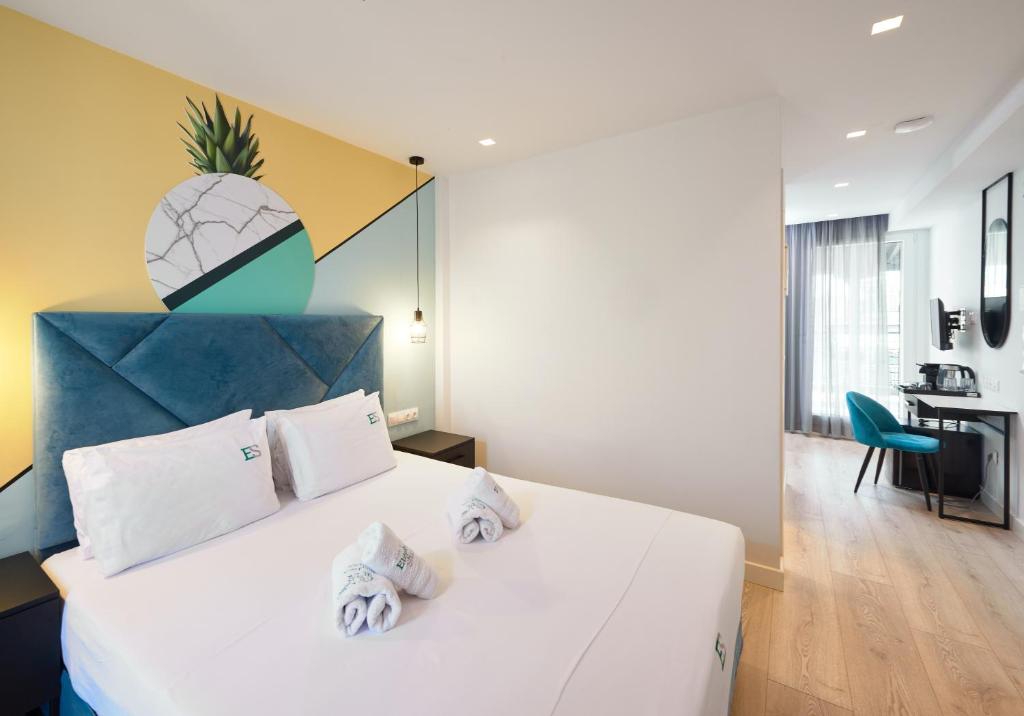 Urban Elephant Suites - 16