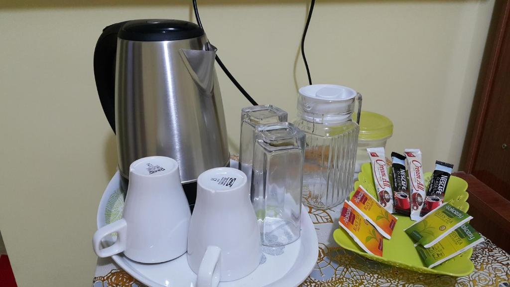 Příslušenství pro přípravu čaje a kávy v ubytování HOTEL BNL