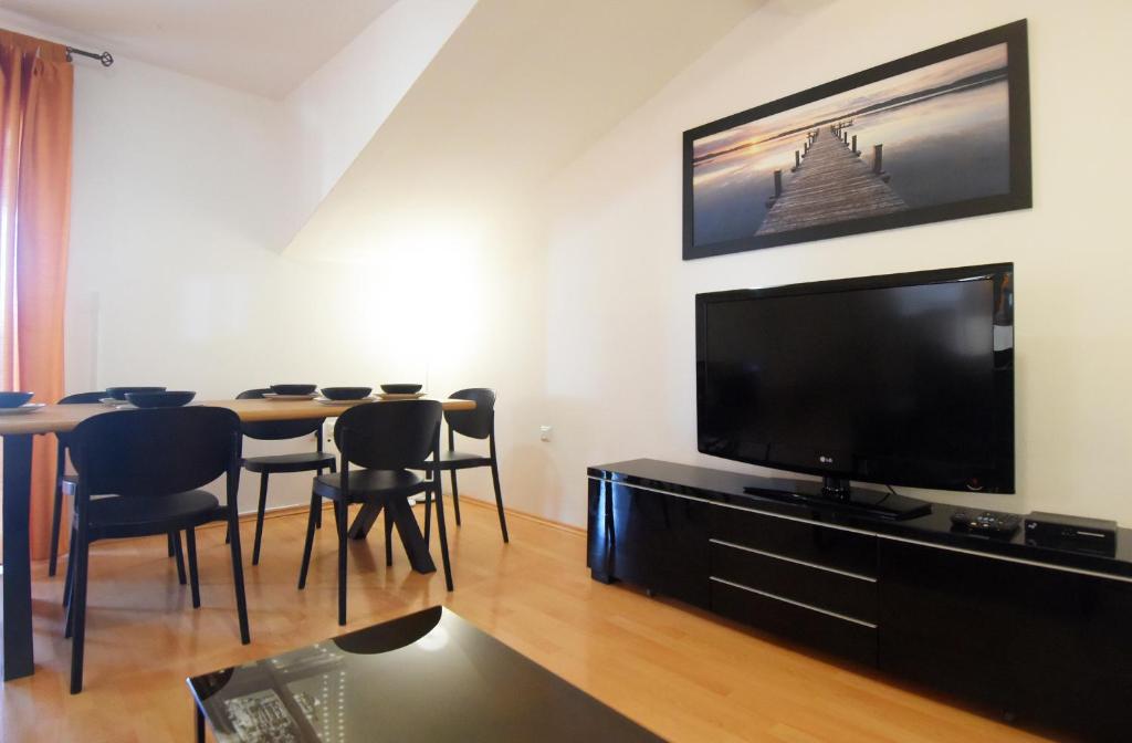 Suitable Summer Apartments - 12