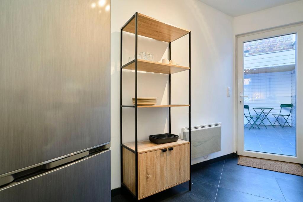 Fotografia z galérie ubytovania Renovated 3 bedroom house with terrace v destinácii Tourcoing