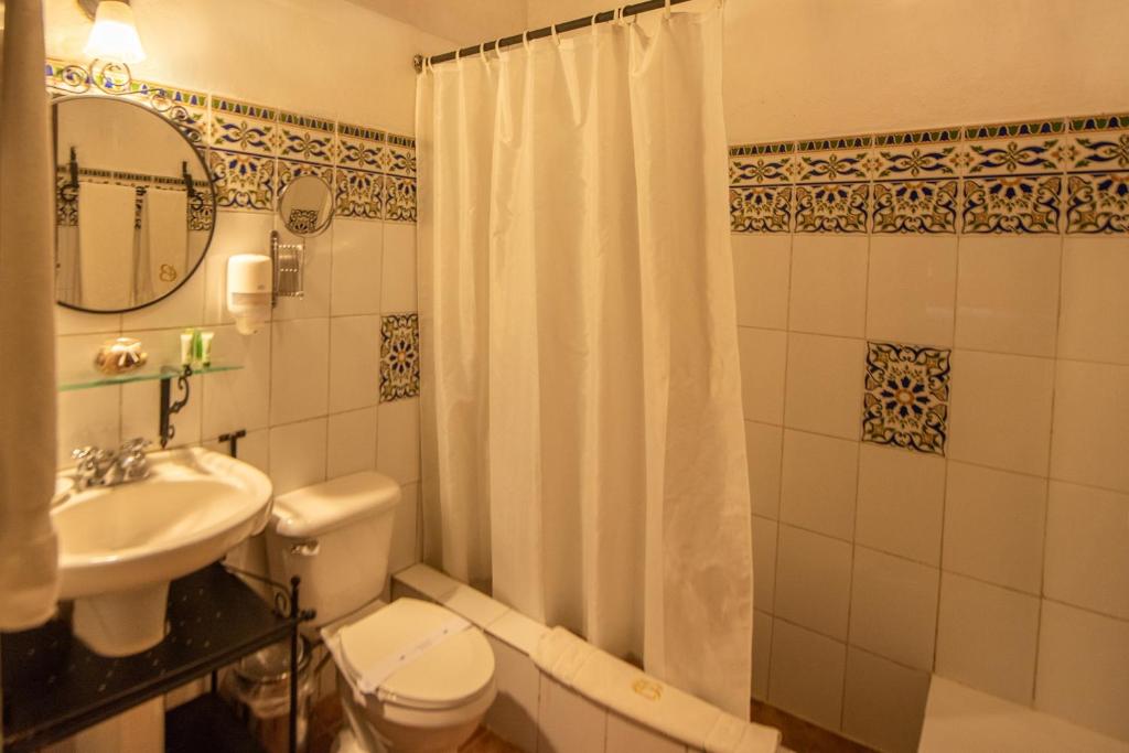 Koupelna v ubytování El Beaterio Casa Museo