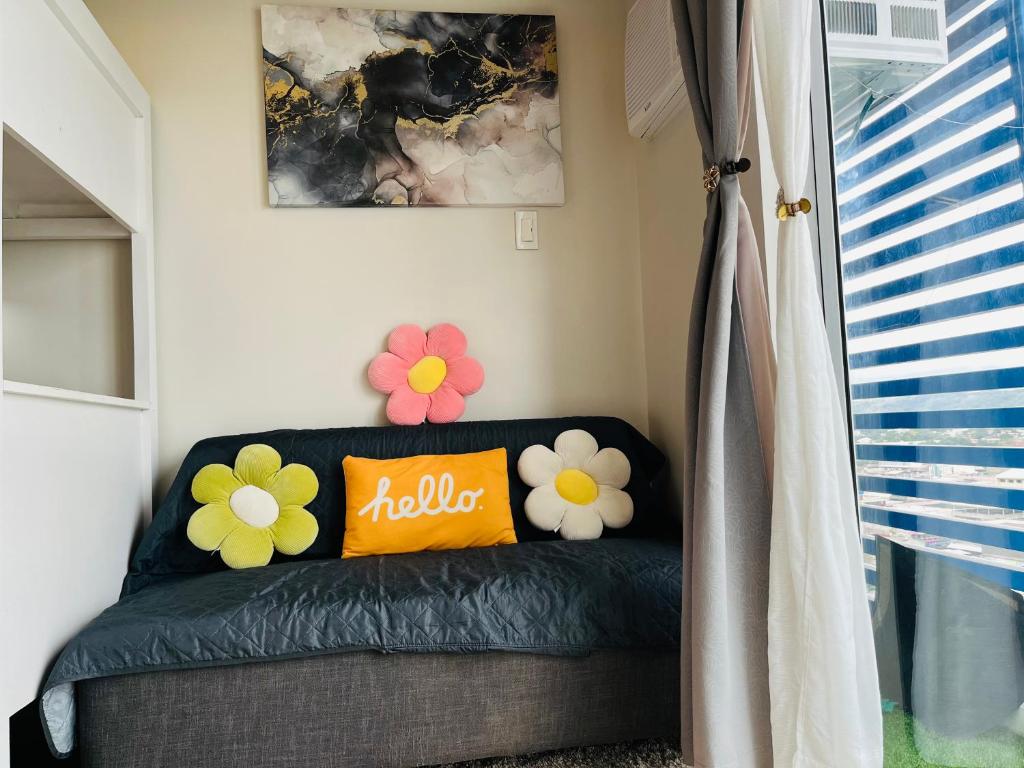 Posezení v ubytování The Elevated Abode - ComfyCosy Studio at The Loop