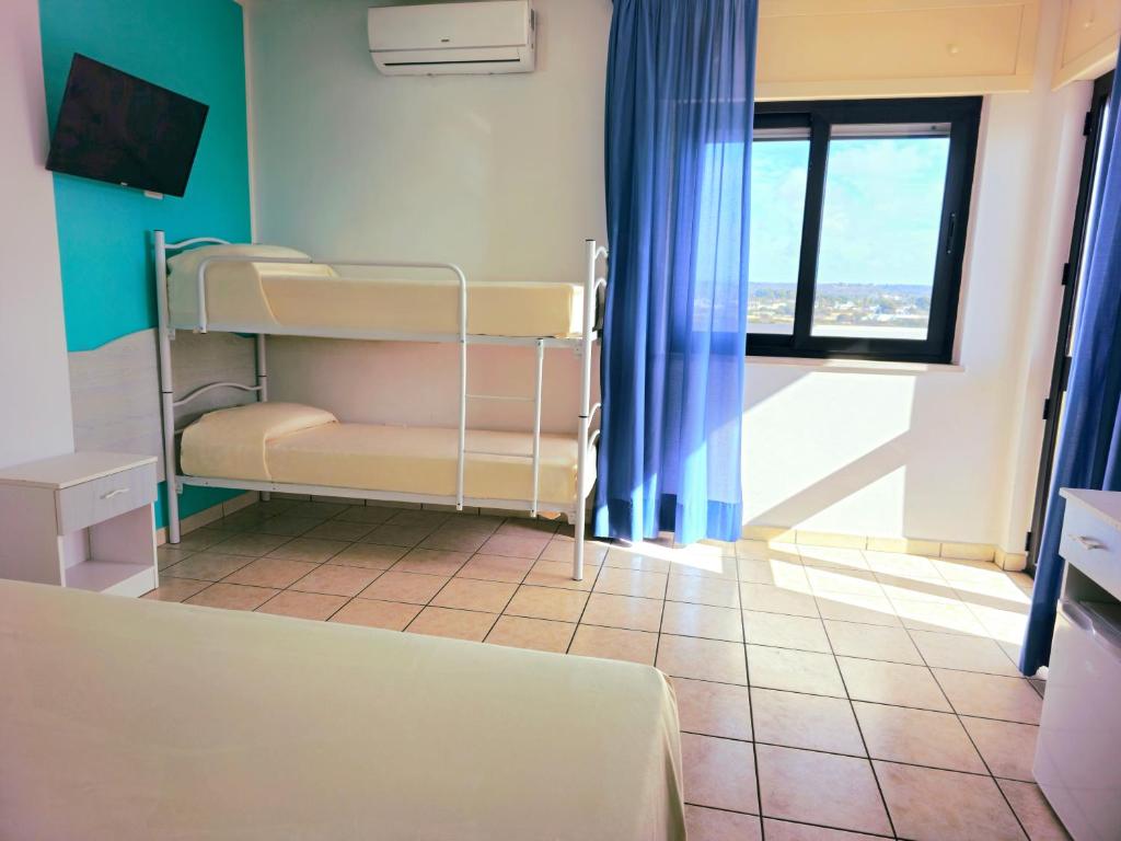 Hotel Baia del Cigno - Habitación Cuádruple Con Vista Al Mar