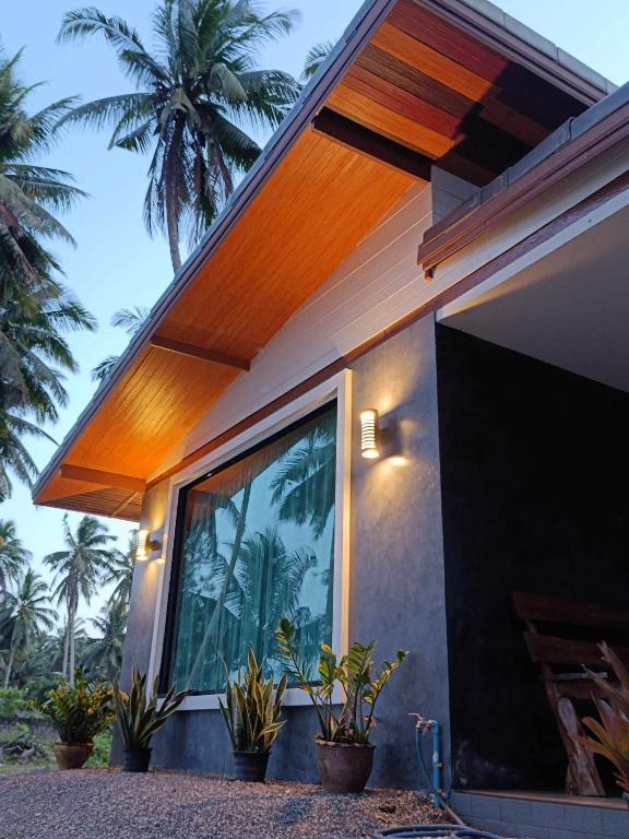 Zahrada ubytování บ้านระเบียงเลหลังสวน room B