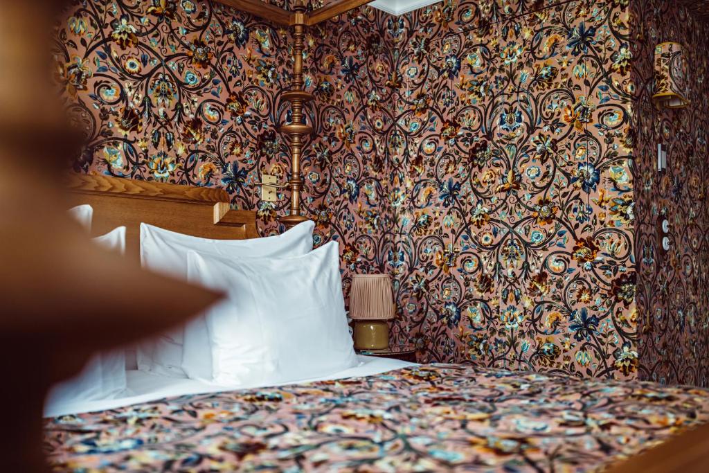 Hôtel Eldorado Paris - Resim 9