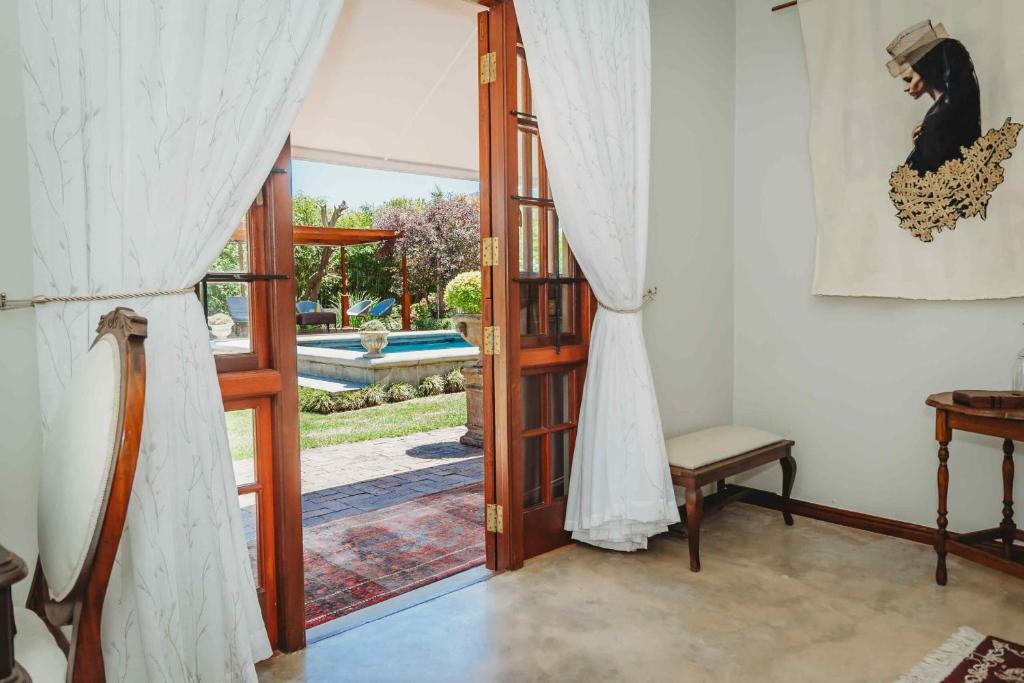 Atello Guesthouse - Image 28