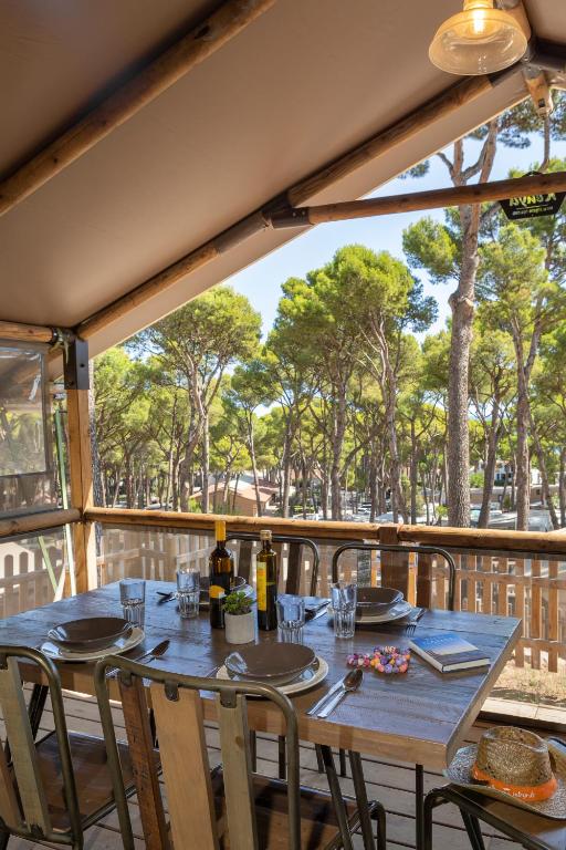 Interpals Eco Resort - Tent - Canadà Lux (5 People)