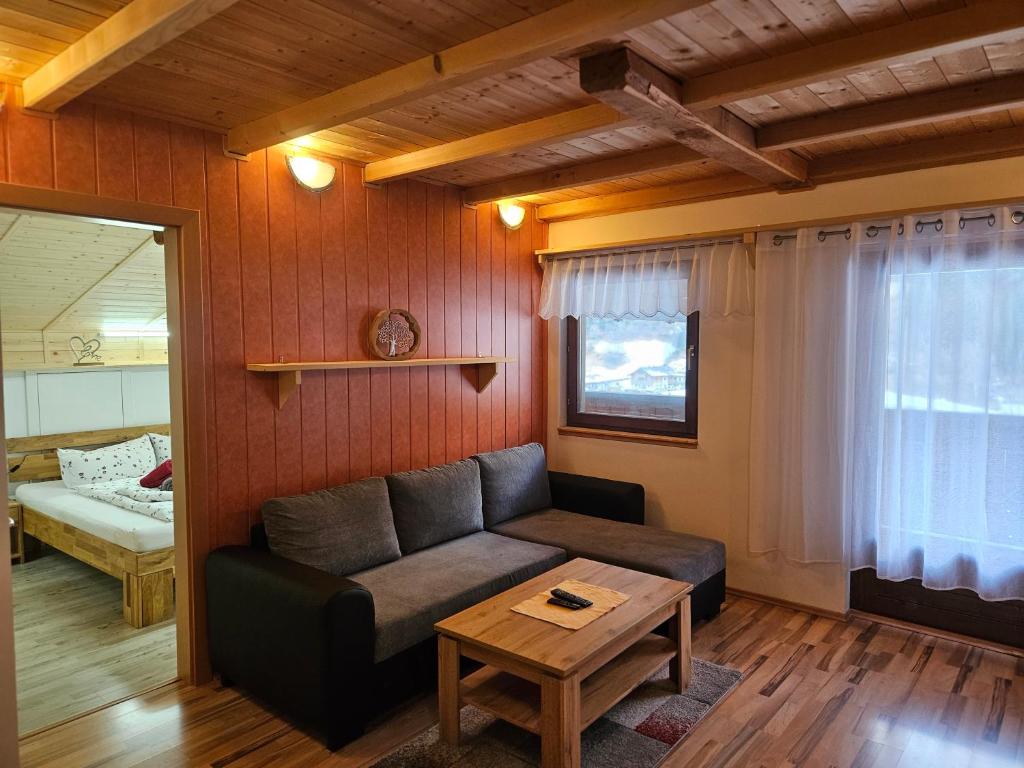 Postel nebo postele na pokoji v ubytování Gasthof Pension Kohlplatzl