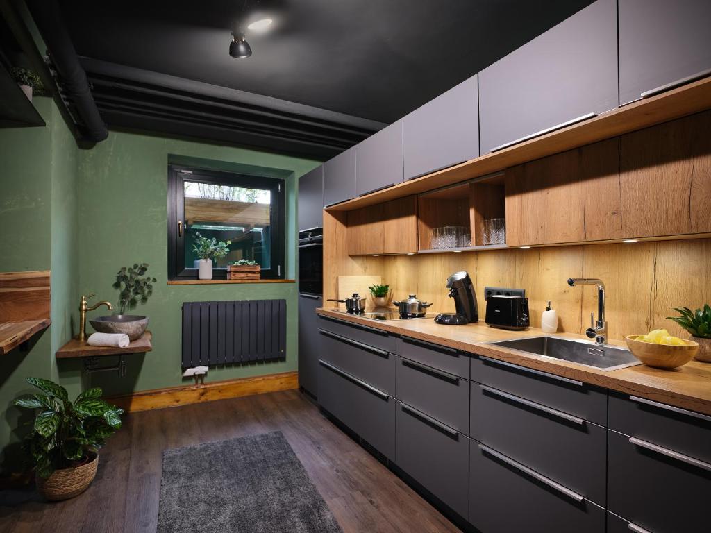 Hannover - PHIL & MAX Hotels und Apartments Airport - Resim 21