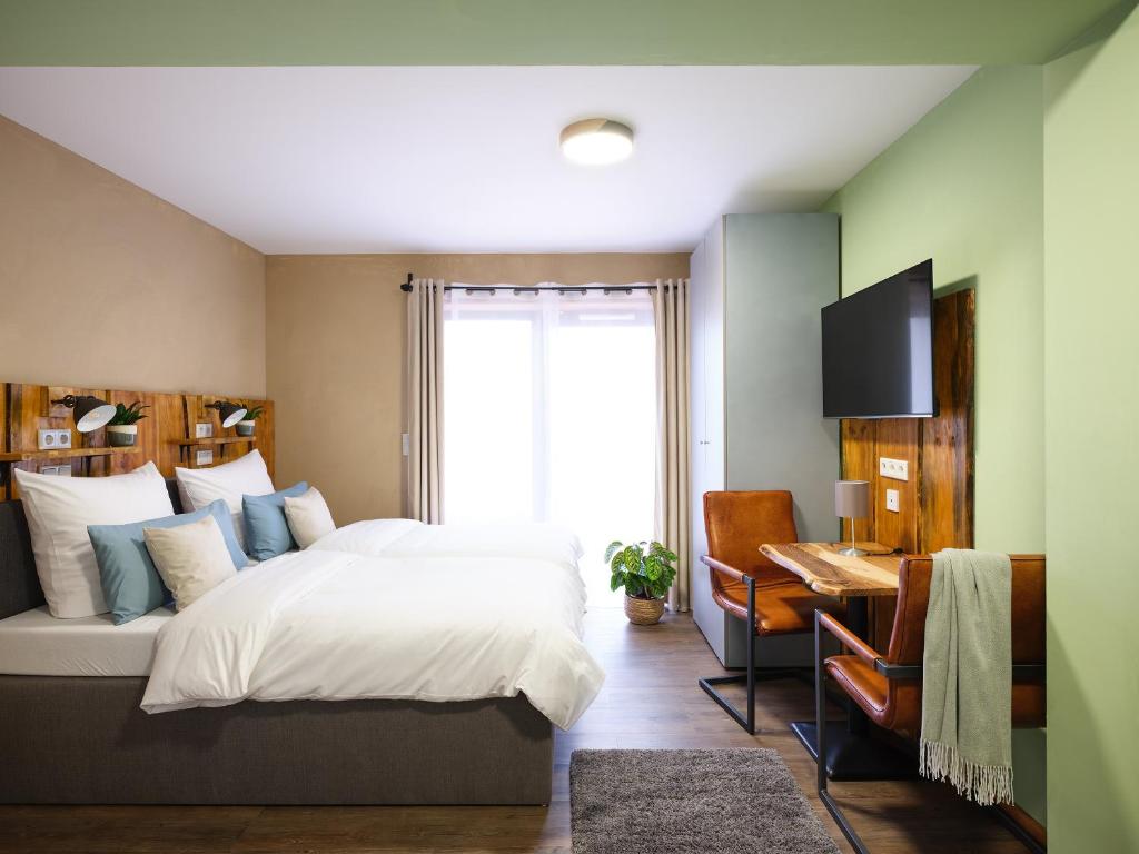 Hannover - PHIL & MAX Hotels und Apartments Airport - Resim 30