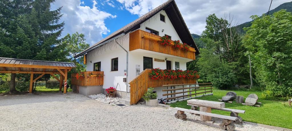 Budova, kde se apartmán nachází