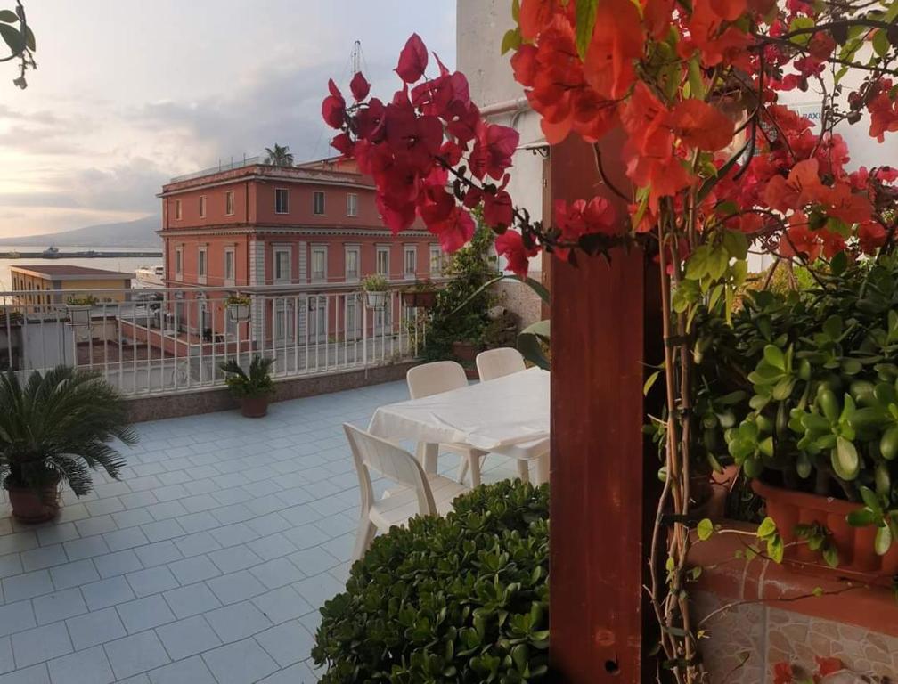Balkón alebo terasa v ubytovaní La Terrazza sul porto
