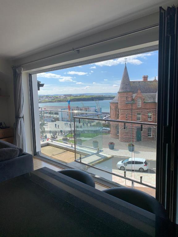 Photo inspiration: Penthouse Apartment Town Centre Sea Views Secure Parking Portrush Photo Inspiration